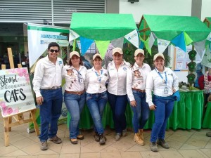 CUATRO DÍAS DE FERIA PROSOSTENIBLE VIVIERON PROPIOS Y VISITANTES DEL GRUPO PRODECO - Fundación Hidrobiológica George Dahl